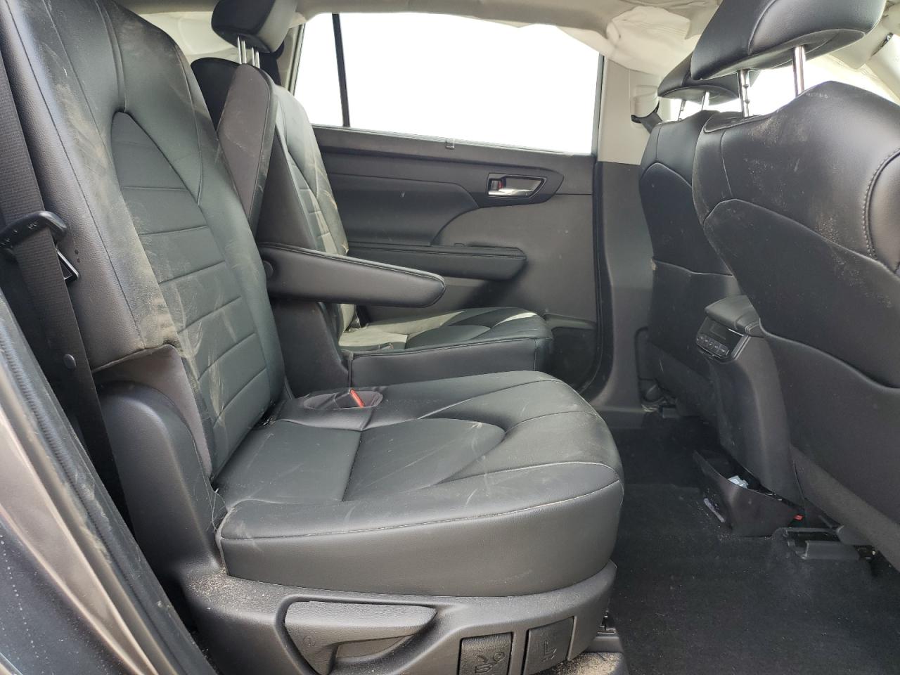 2022 Toyota Highlander Hybrid Xle VIN: 5TDGBRCHXNS553709 Lot: 64360285