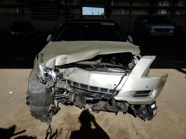  CADILLAC XTS 2013 Kremowy