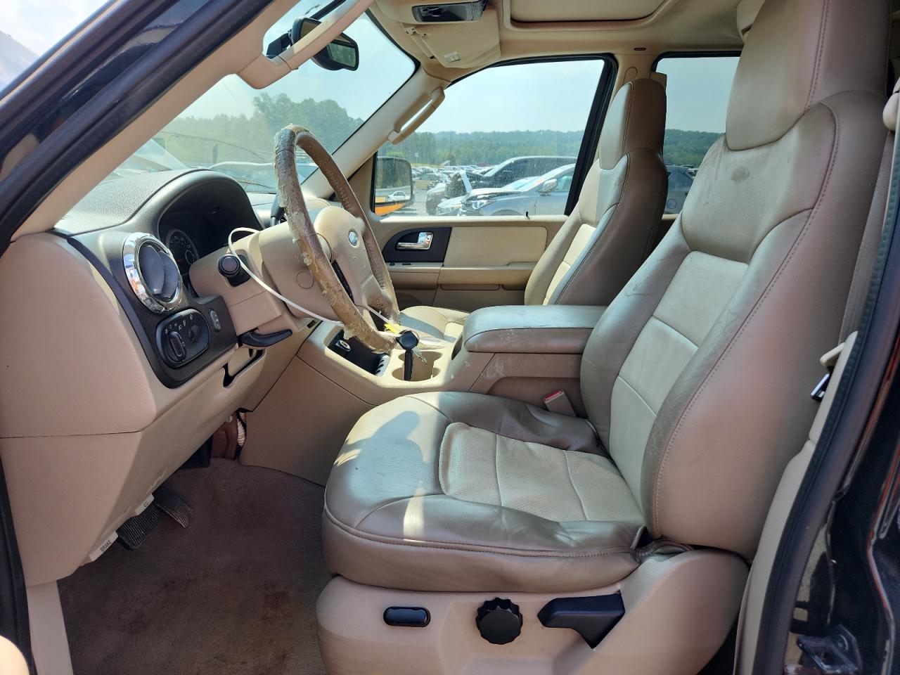 2005 Ford Expedition Eddie Bauer VIN: 1FMFU185X5LA37000 Lot: 63374015