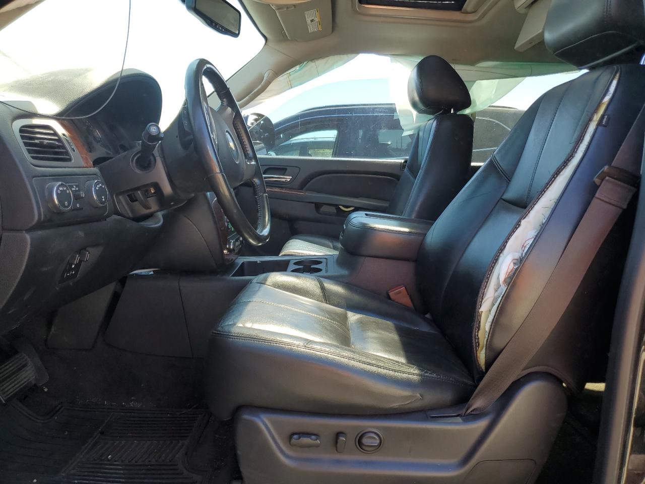 2013 Chevrolet Suburban K1500 Lt VIN: 1GNSKJE78DR291340 Lot: 66106485