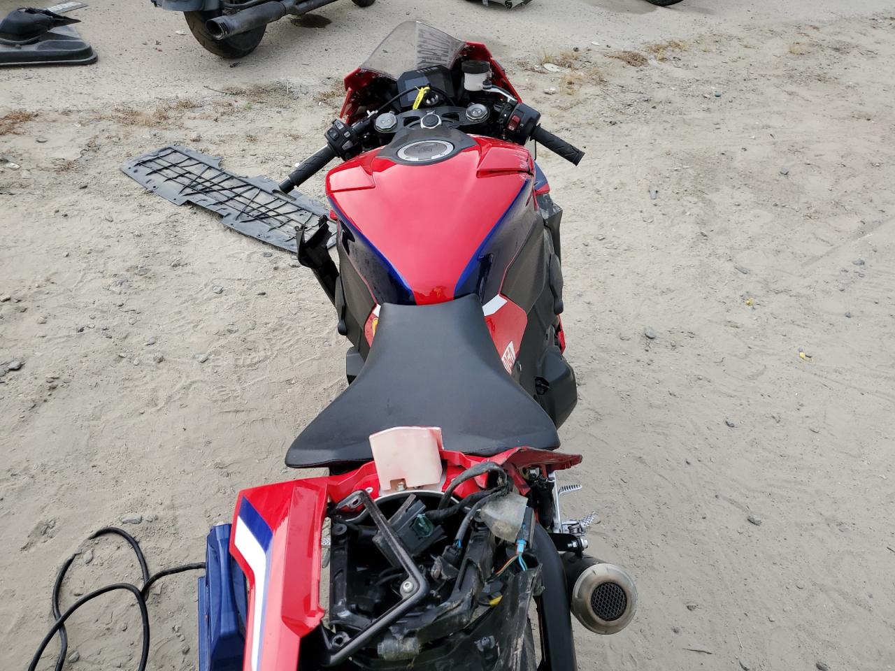 JH2SC7714RK700121 2024 Honda Cbr1000 Rr