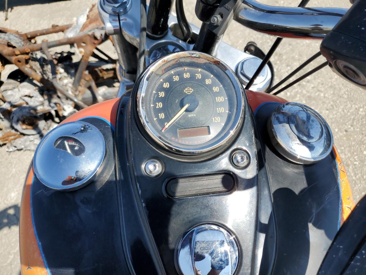 2015 Harley-Davidson Fxdwg Dyna Wide Glide VIN: 1HD1GPM33FC309450 Lot: 63613905