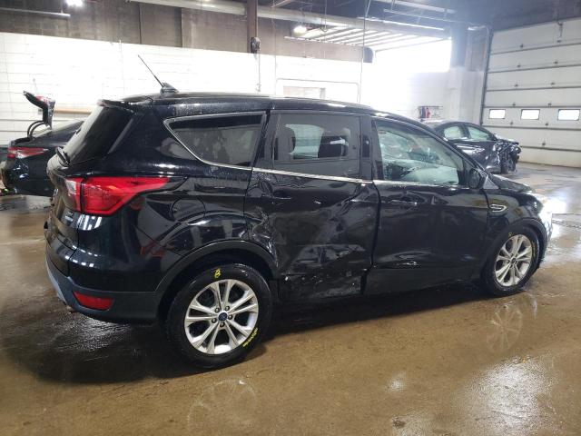  FORD ESCAPE 2019 Czarny