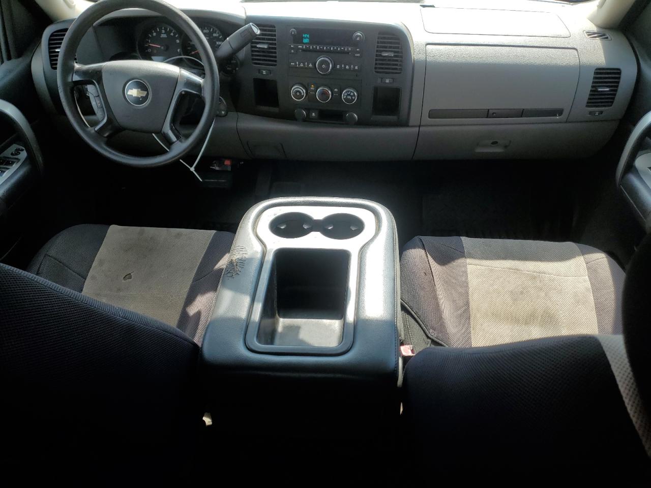 2008 Chevrolet Silverado K1500 VIN: 2GCEK13C981210477 Lot: 64553375