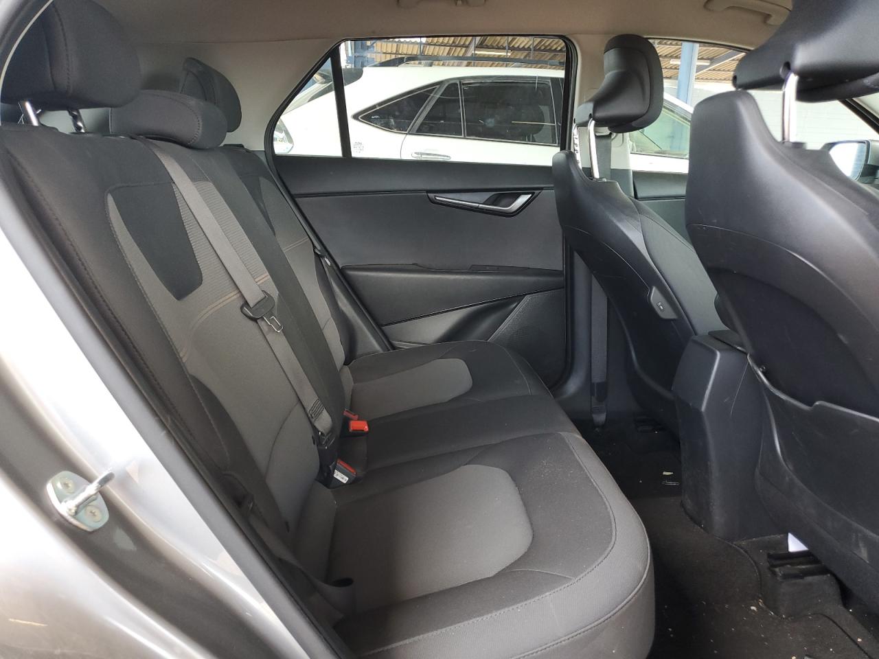 2023 Kia Niro Lx VIN: KNDCP3LE8P5082588 Lot: 63435035