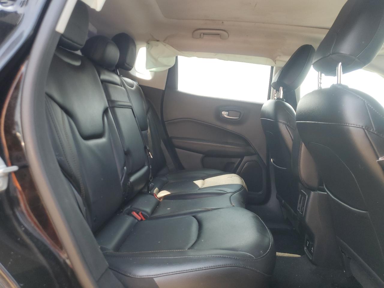 2019 Jeep Compass Limited VIN: 3C4NJDCB0KT647592 Lot: 64810305