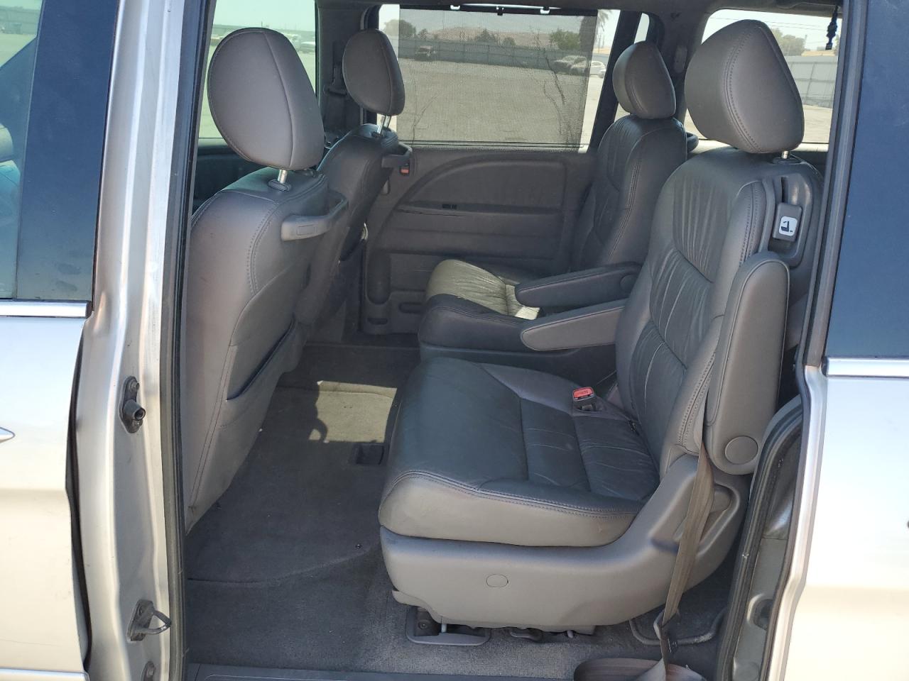 2010 Honda Odyssey Touring VIN: 5FNRL3H95AB090333 Lot: 63195395