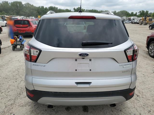  FORD ESCAPE 2017 Srebrny