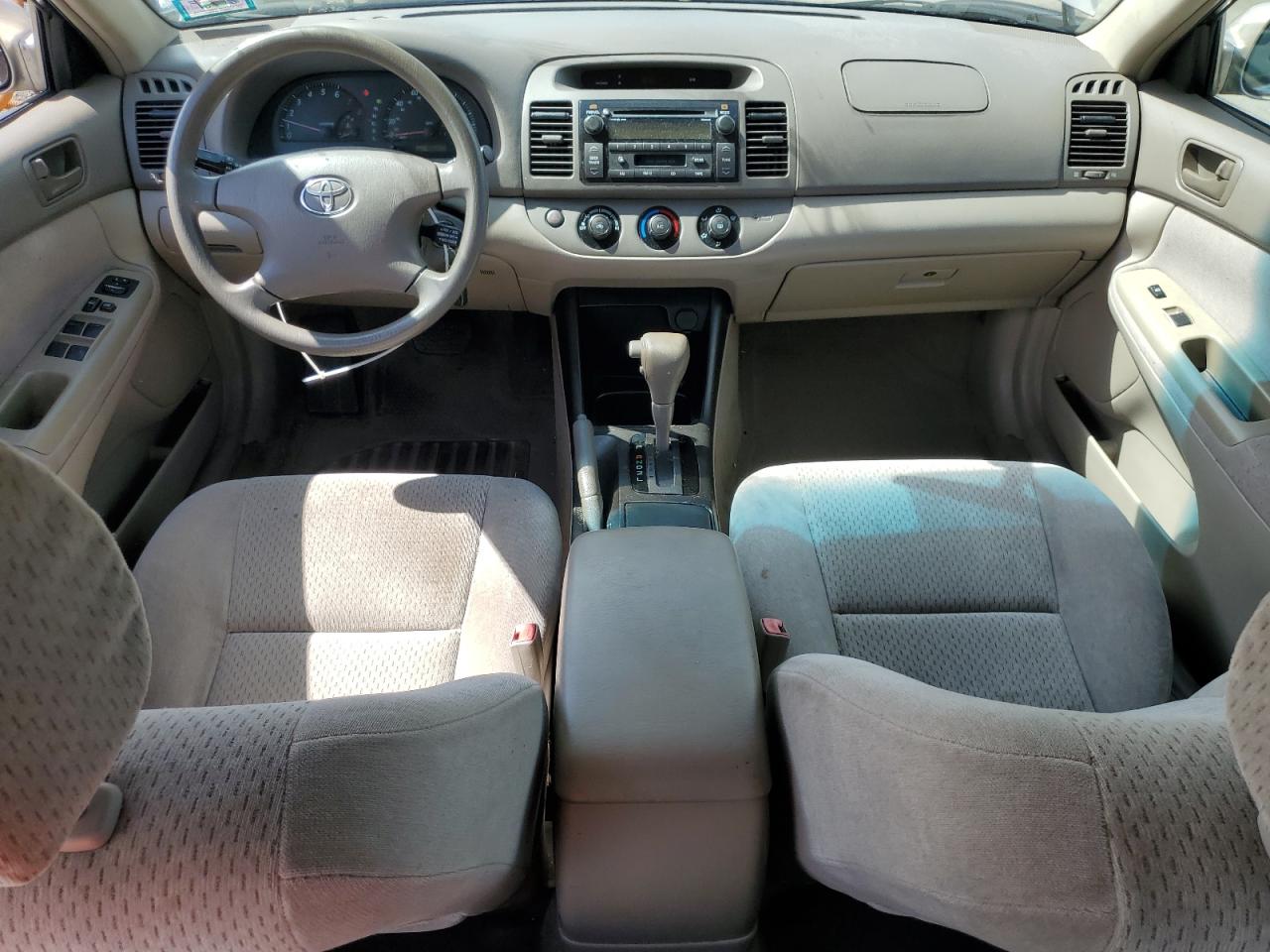 2002 Toyota Camry Le VIN: 4T1BF32K12U536518 Lot: 64092785