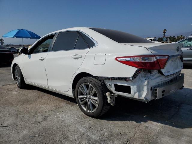  TOYOTA CAMRY 2015 Biały