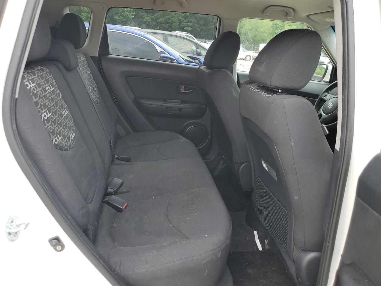 2011 Kia Soul + VIN: KNDJT2A29B7345500 Lot: 62732235