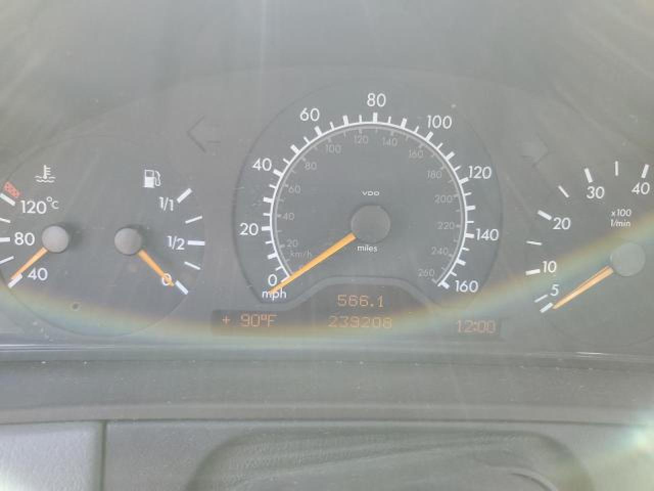 WDBJF65H3XA786979 1999 Mercedes-Benz E 320