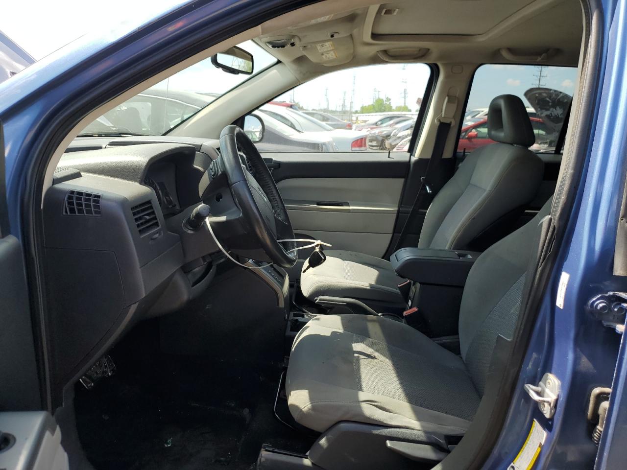 2007 Jeep Compass VIN: 1J8FF47W47D130093 Lot: 63621075