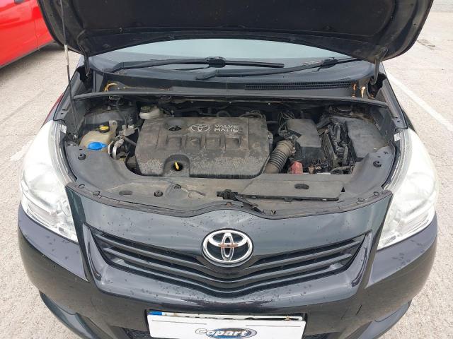 2009 TOYOTA VERSO TR V