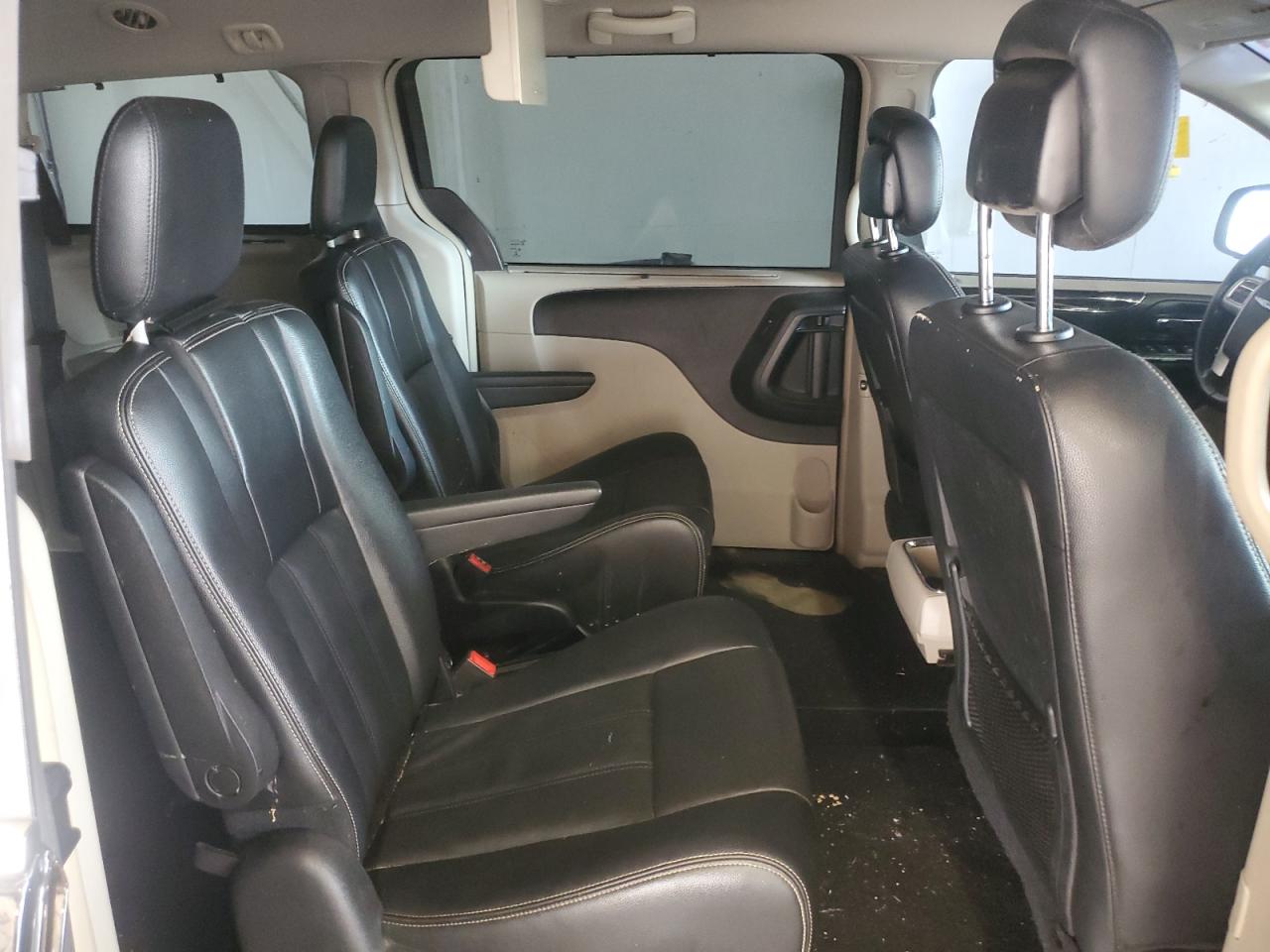 2015 Chrysler Town & Country Touring VIN: 2C4RC1BG4FR505276 Lot: 65030555