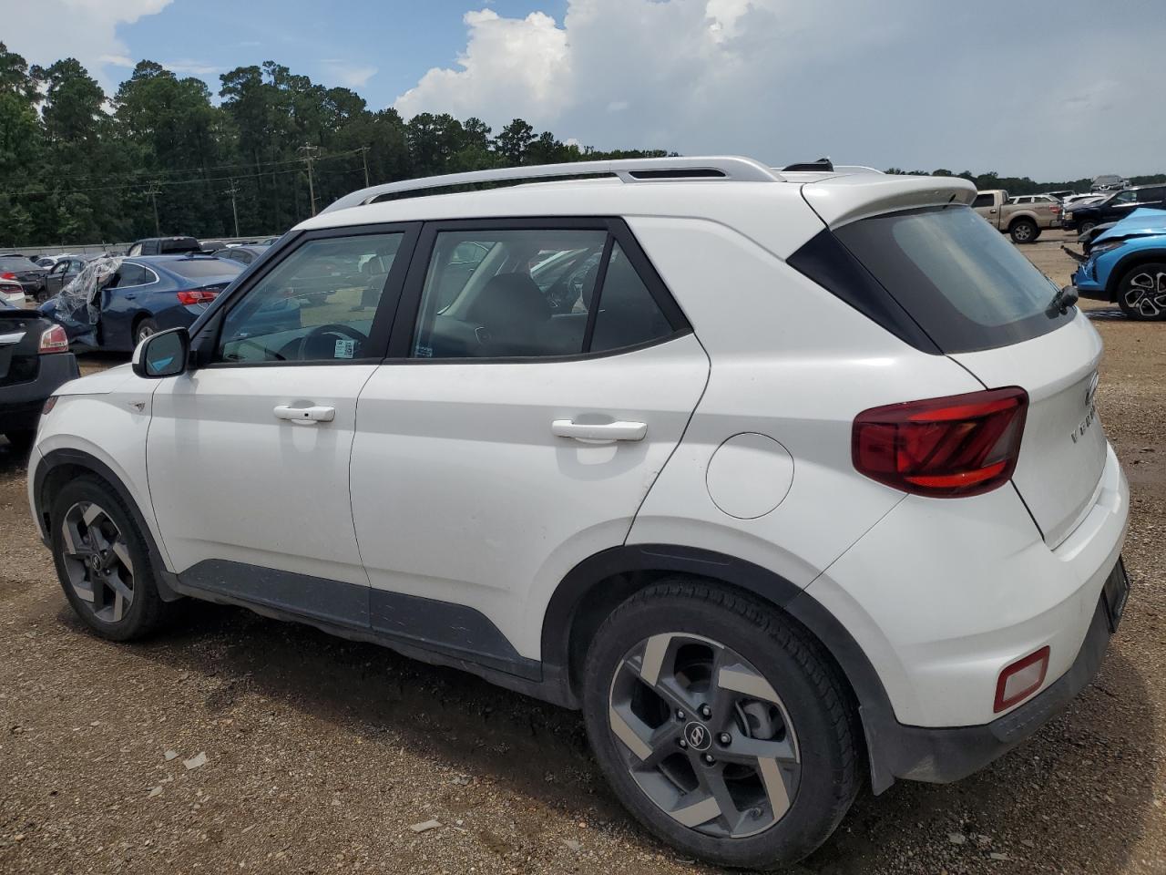 2024 Hyundai Venue Sel white null gas KMHRC8A30RU311001 photo #3