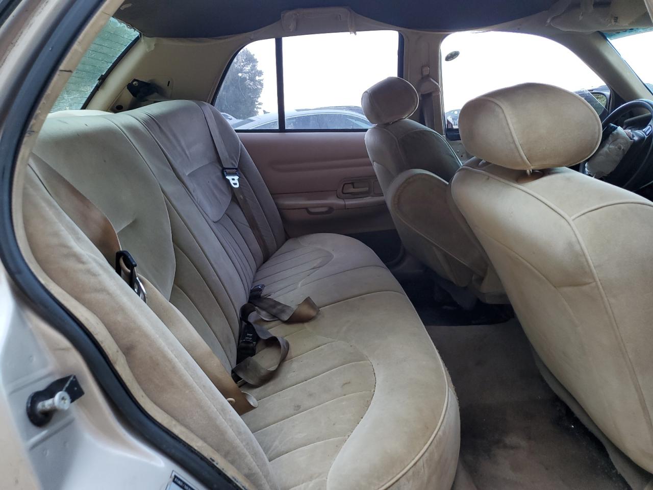 1998 Ford Crown Victoria VIN: 2FAFP73W9WX118160 Lot: 63574535