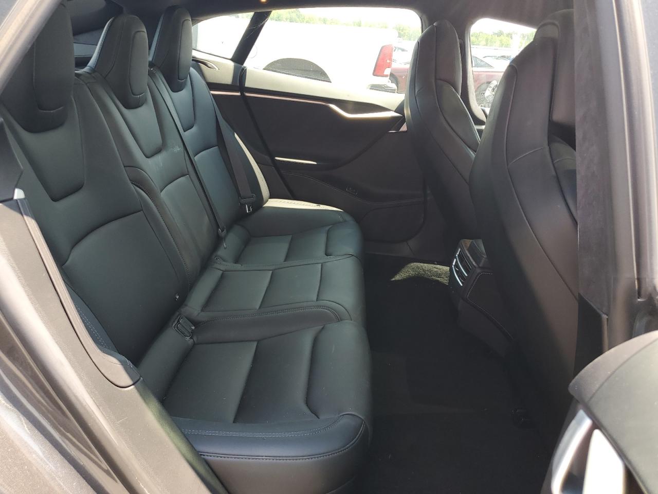 2017 Tesla Model S VIN: 5YJSA1E19HF220005 Lot: 64026425