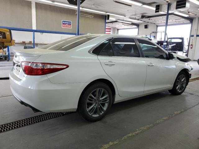  TOYOTA CAMRY 2016 White