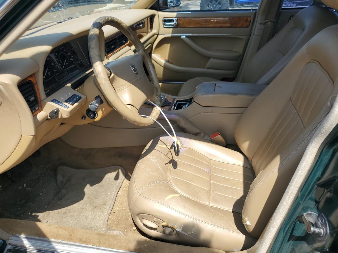 sajhx6245zc793868 SAJHX6245ZC793868 1997 Jaguar Xj6