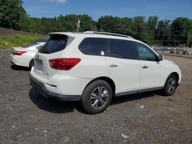  NISSAN PATHFINDER 2017 Белы