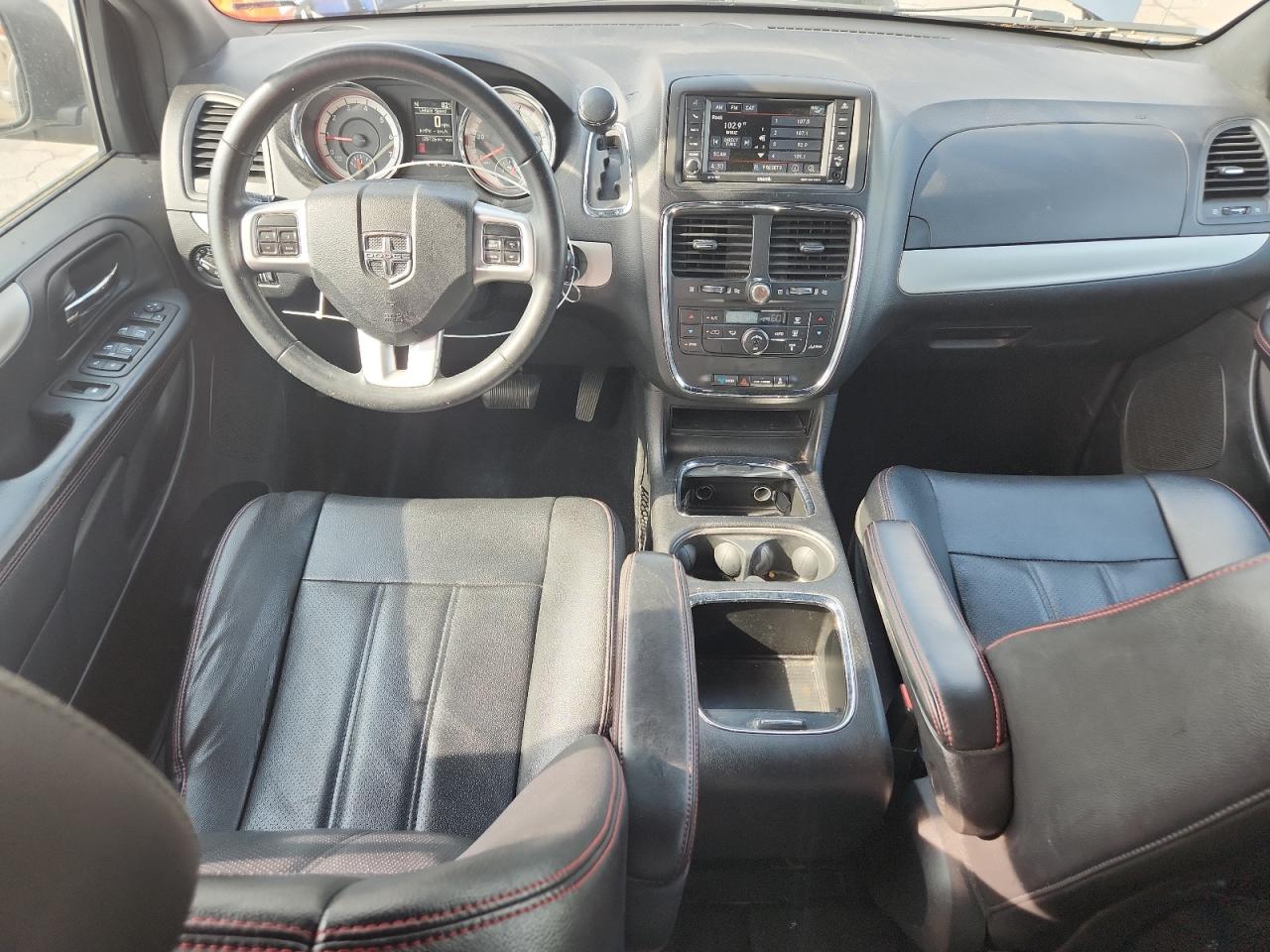 2014 Dodge Grand Caravan R/T VIN: 2C4RDGEG3ER337334 Lot: 64421955