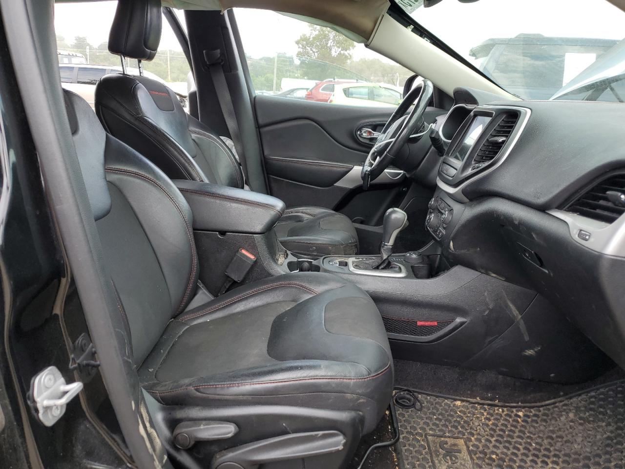 2018 Jeep Cherokee Trailhawk VIN: 1C4PJMBX3JD508941 Lot: 92829575