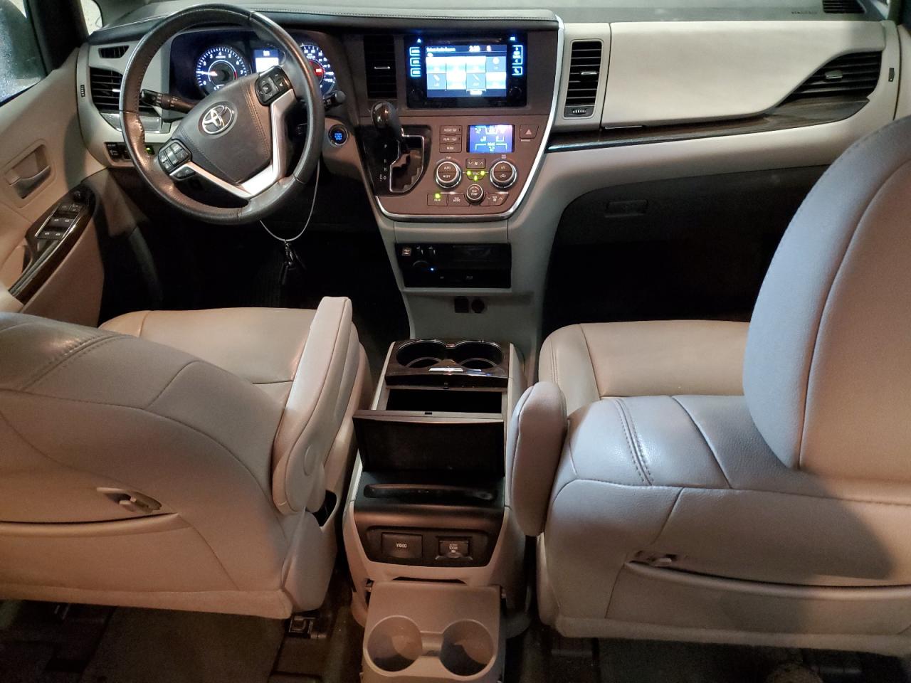 2017 Toyota Sienna Xle VIN: 5TDDZ3DCXHS157900 Lot: 63099015