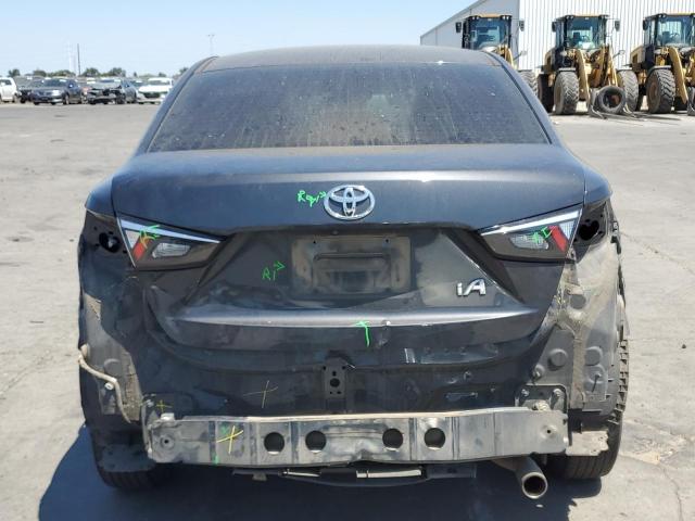 Sedans TOYOTA YARIS 2017 Szary