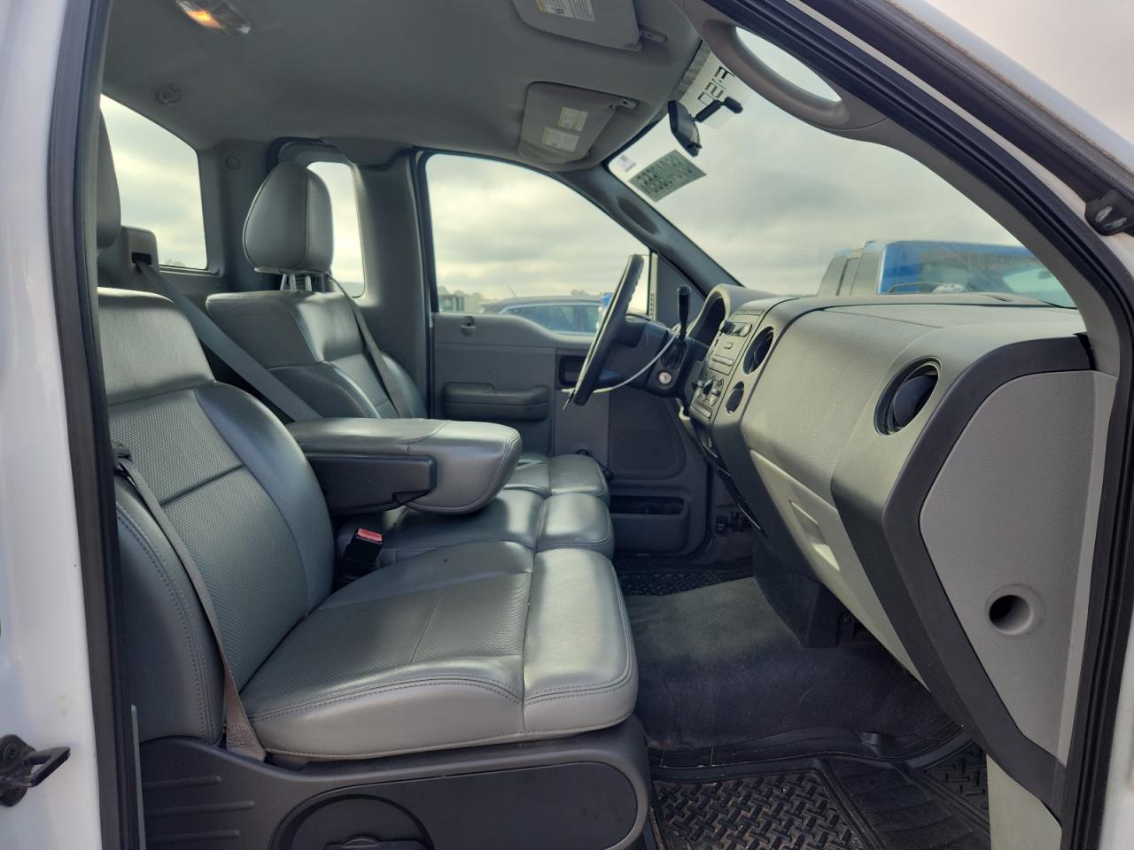 2006 Ford F150 VIN: 1FTRF12256NA03403 Lot: 65040555