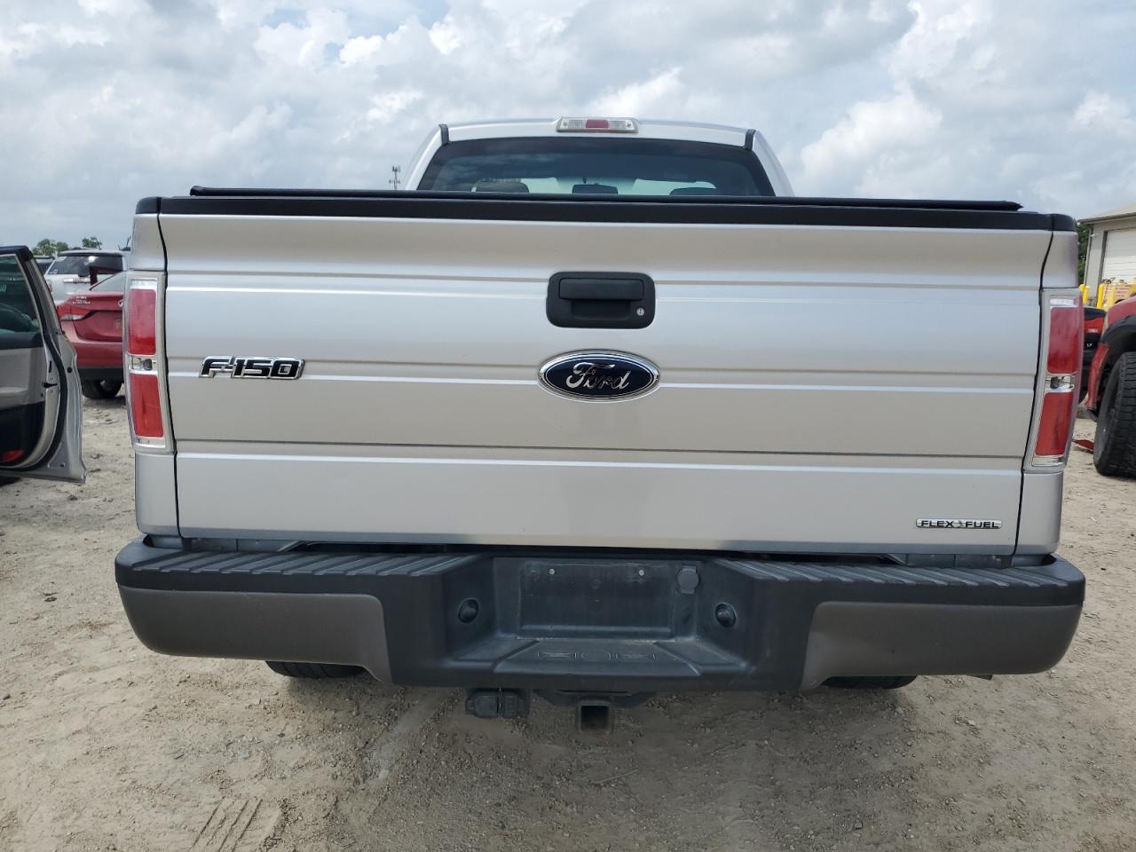 2011 Ford F150 VIN: 1FTMF1CMXBFA85868 Lot: 65291875