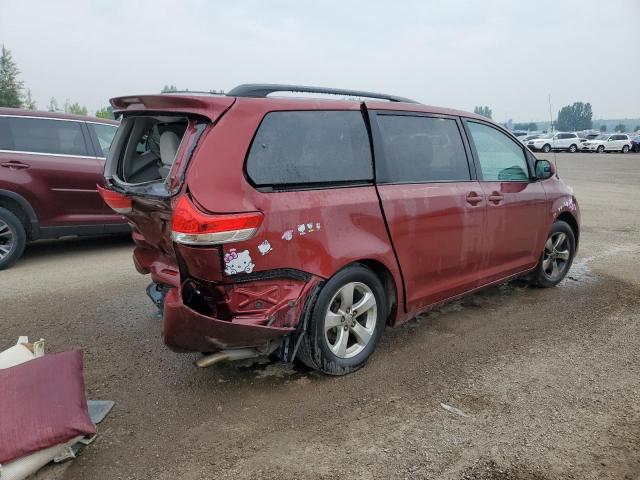 2013 TOYOTA SIENNA LE  