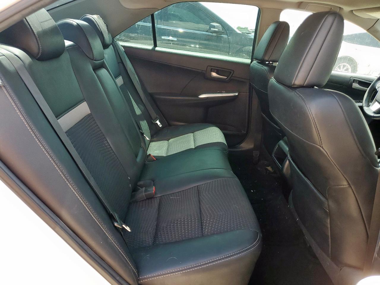 2014 Toyota Camry L VIN: 4T1BF1FK0EU756106 Lot: 61972185