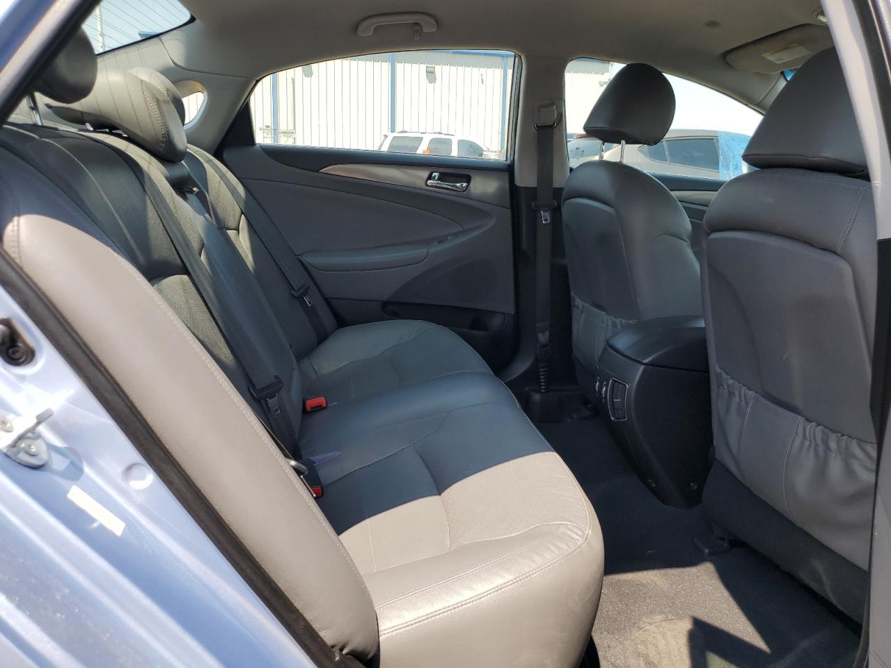 2013 Hyundai Sonata Hybrid VIN: KMHEC4A44DA093767 Lot: 64601585