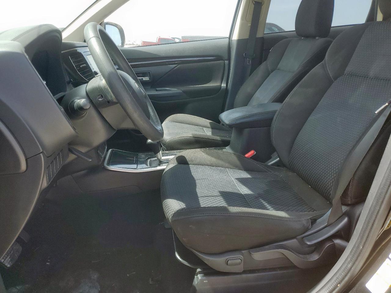 2020 Mitsubishi Outlander Es VIN: JA4AD2A31LZ015744 Lot: 65424685