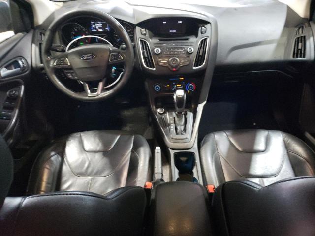 Hatchbacks FORD FOCUS 2016 Granatowy
