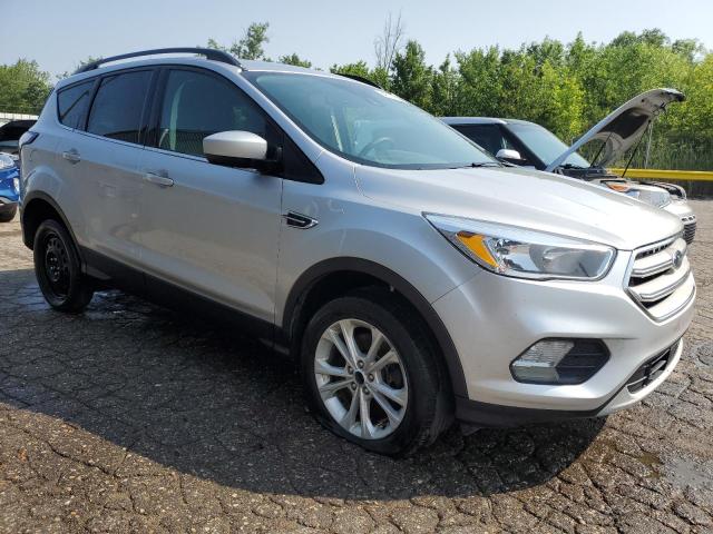  FORD ESCAPE 2018 Серебристый
