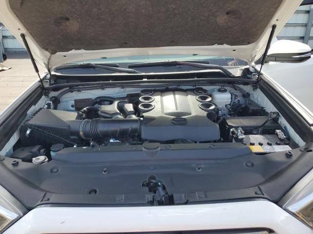 2023 TOYOTA 4RUNNER SE  