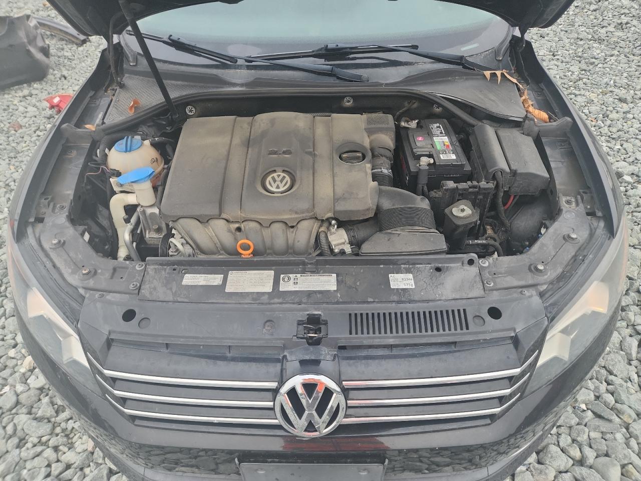 2013 Volkswagen Passat Se VIN: 1VWBP7A33DC110743 Lot: 62928115