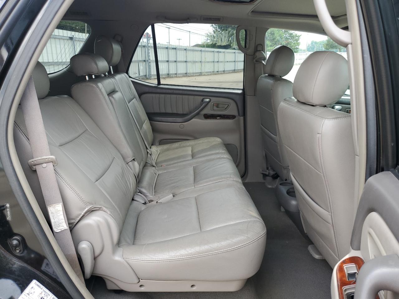 2004 Toyota Sequoia Limited VIN: 5TDBT48AX6S260741 Lot: 61037475