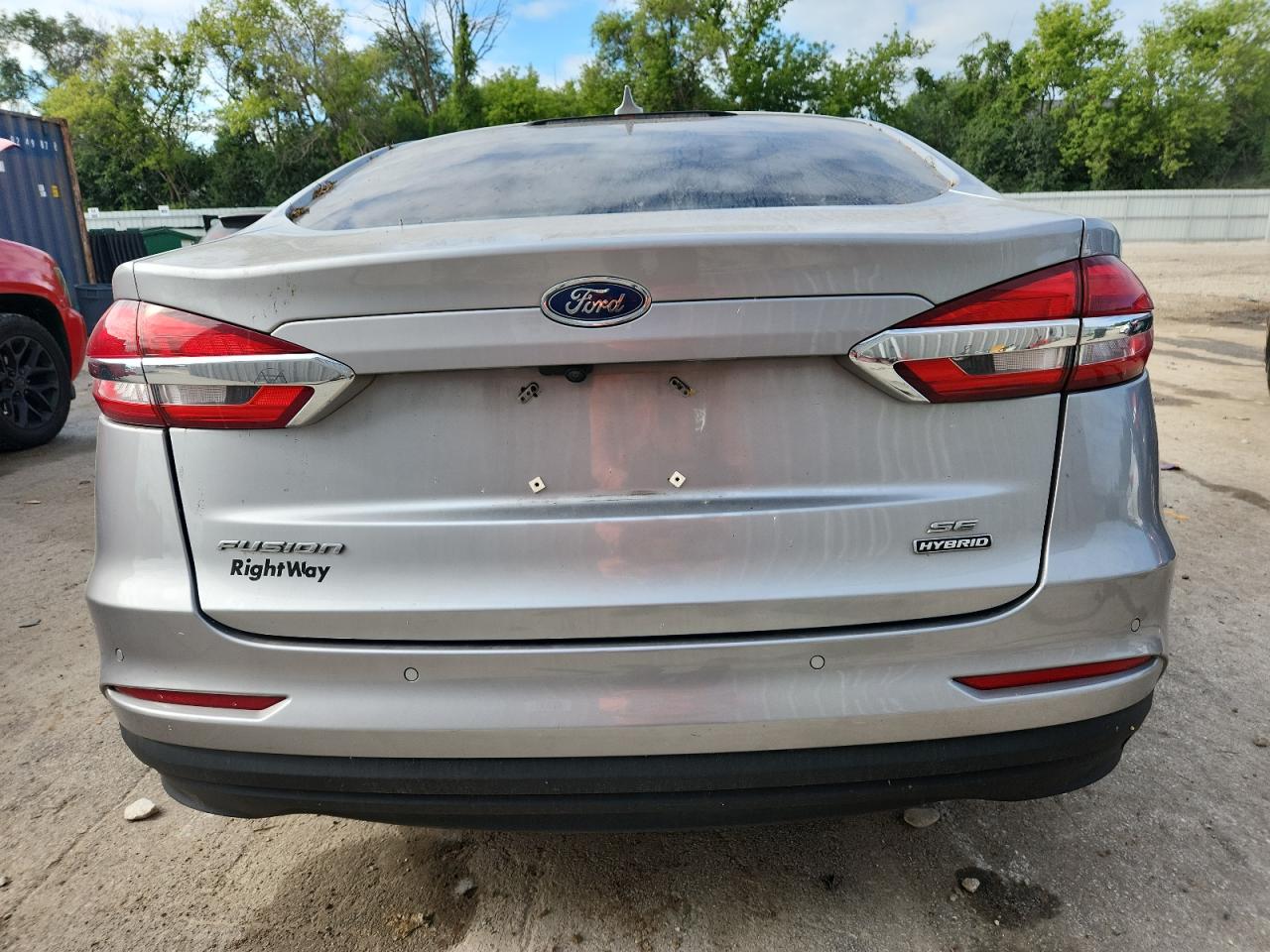 2020 Ford Fusion Se VIN: 3FA6P0LU0LR105958 Lot: 64010145