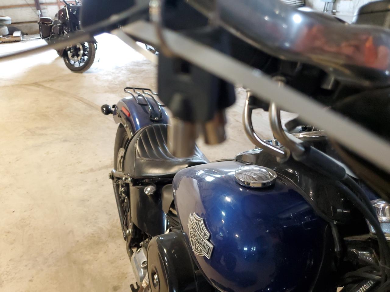 2015 Harley-Davidson Fls Softail Slim VIN: 1HD1JRV12FB032385 Lot: 65672485