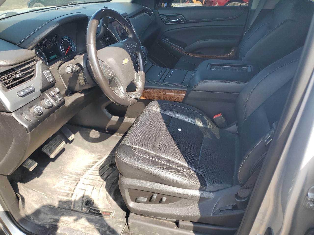 1gnskjkc5jr298422 1GNSKJKC5JR298422 2018 Chevrolet Suburban K1500 Premier