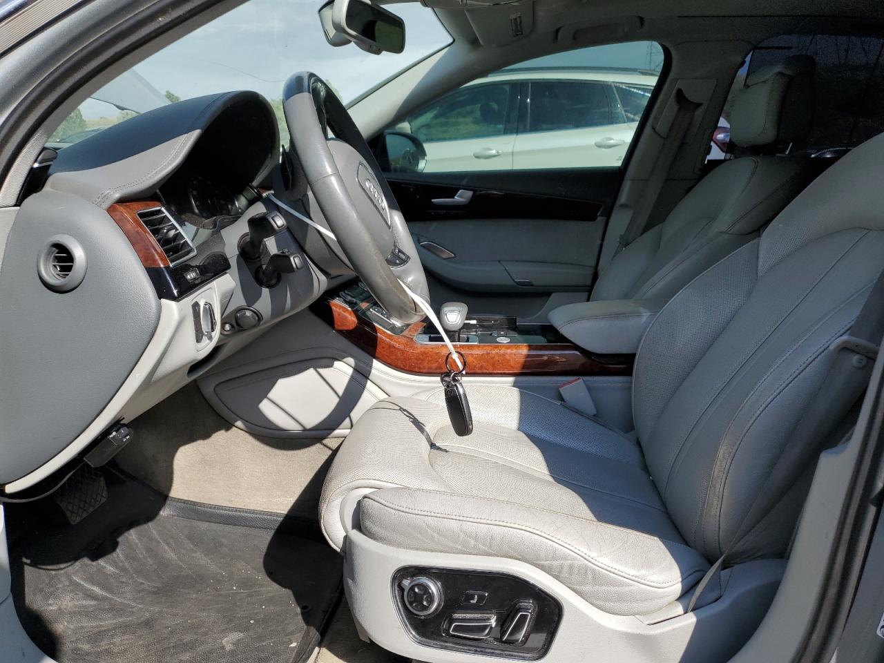 2011 Audi A8 L Quattro VIN: WAURVAFD7BN019916 Lot: 61200855