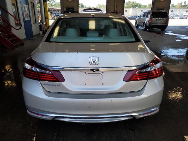 Седаны HONDA ACCORD 2016 Золотой