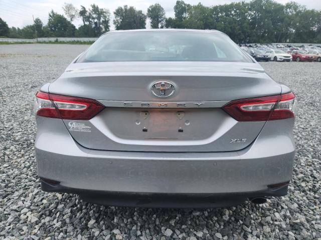  TOYOTA CAMRY 2018 Silver