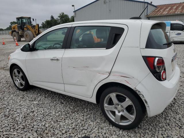 Hatchbacks CHEVROLET SONIC 2015 Biały