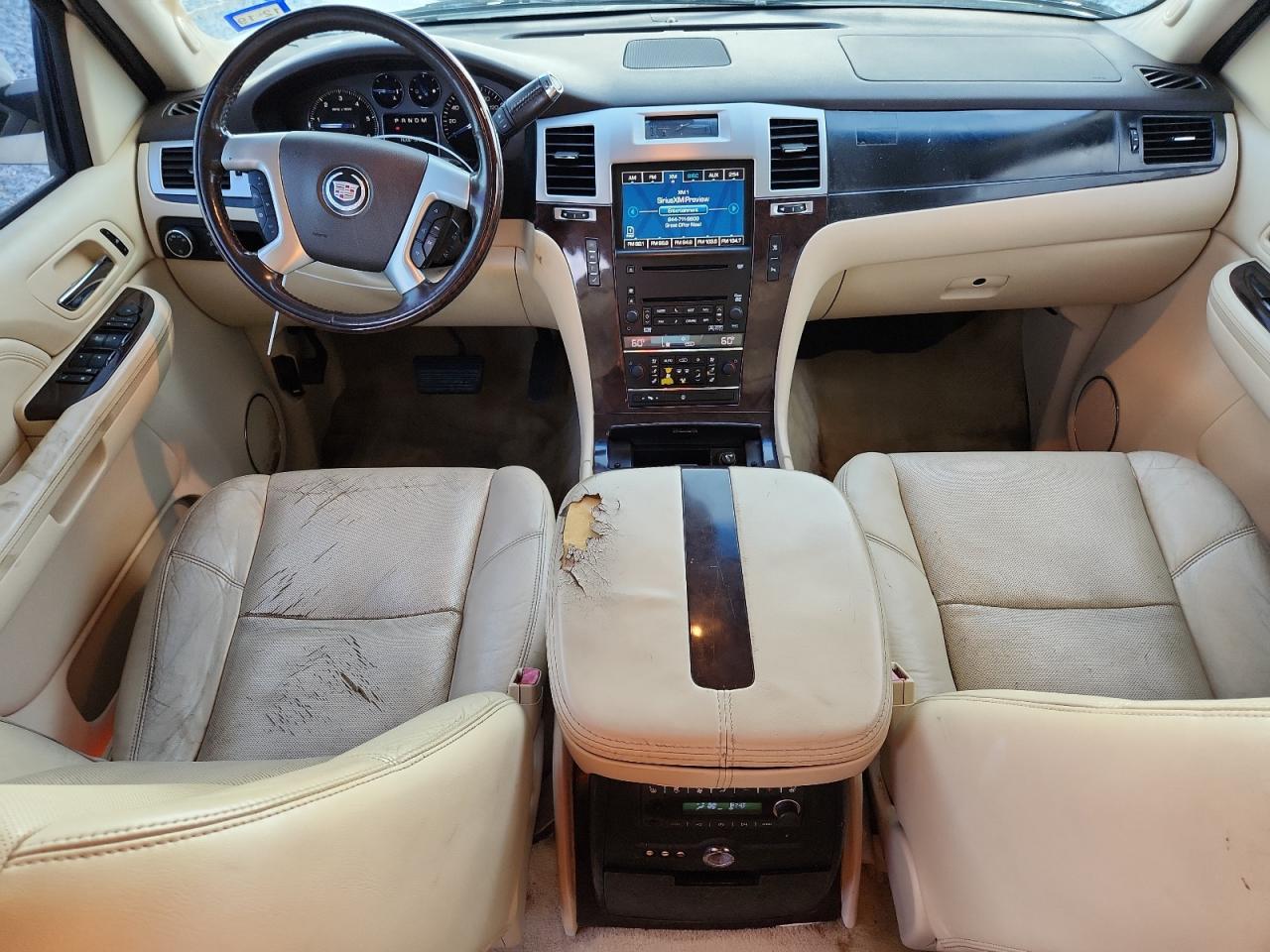 2008 Cadillac Escalade Luxury VIN: 1GYFK63848R238637 Lot: 63433605