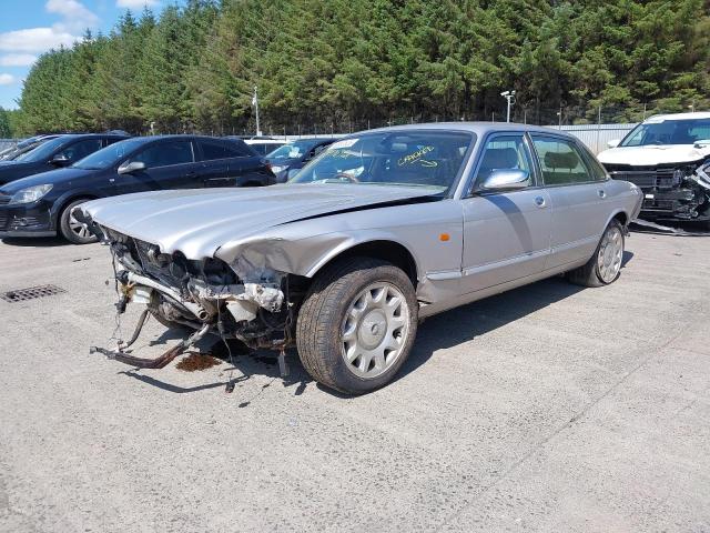 2002 DAIMLER SUPER V8 A for sale at Copart WHITBURN