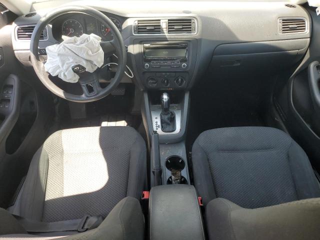 Sedans VOLKSWAGEN JETTA 2014 White